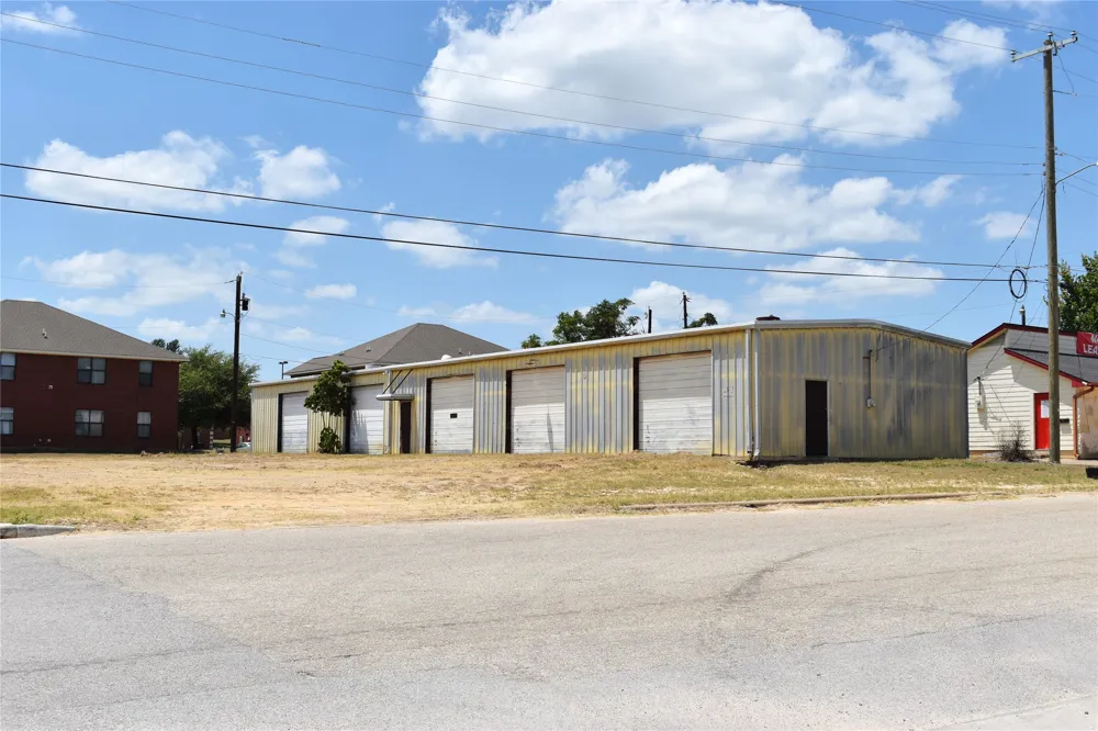 215 Childress Drive Rockdale, TX 76567