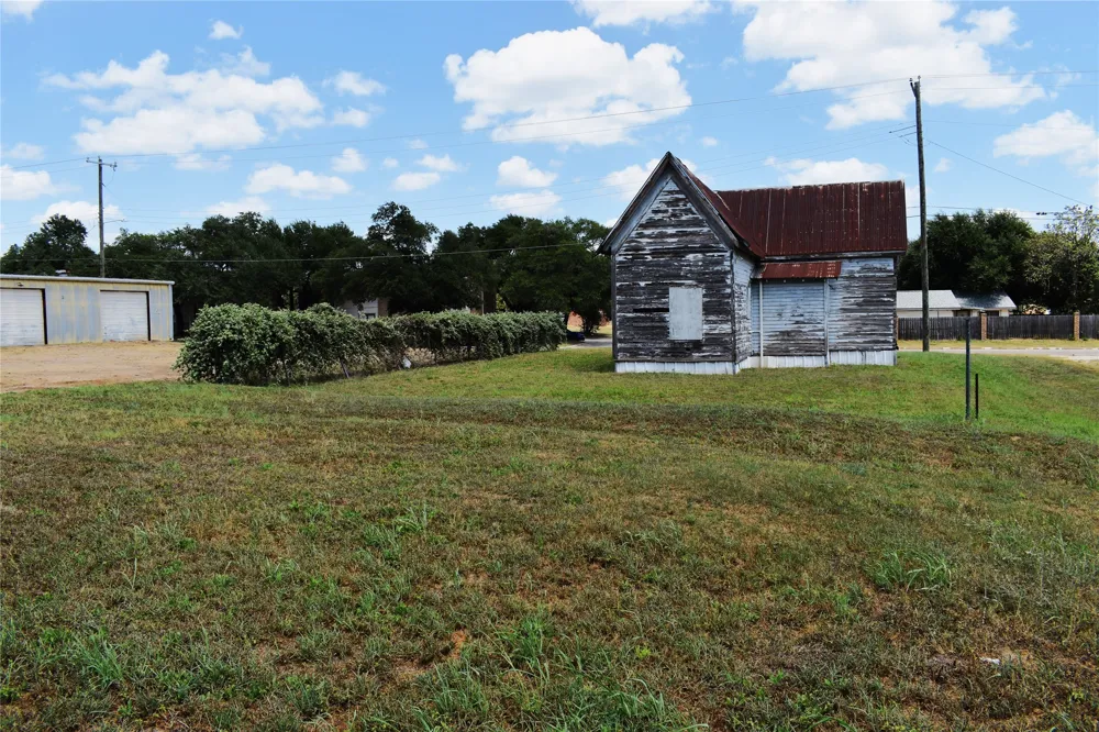215 Childress Drive Rockdale, TX 76567