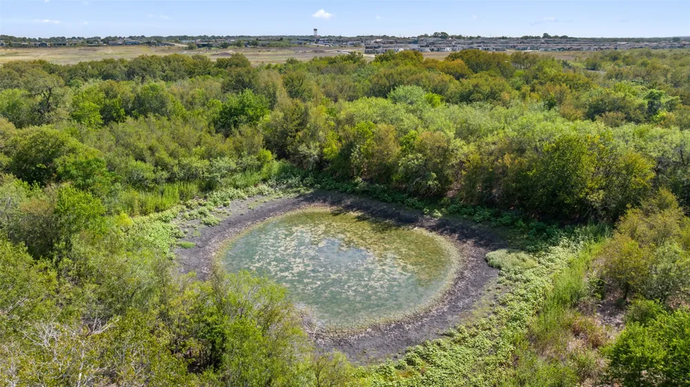 Rd Kyle, TX 78640