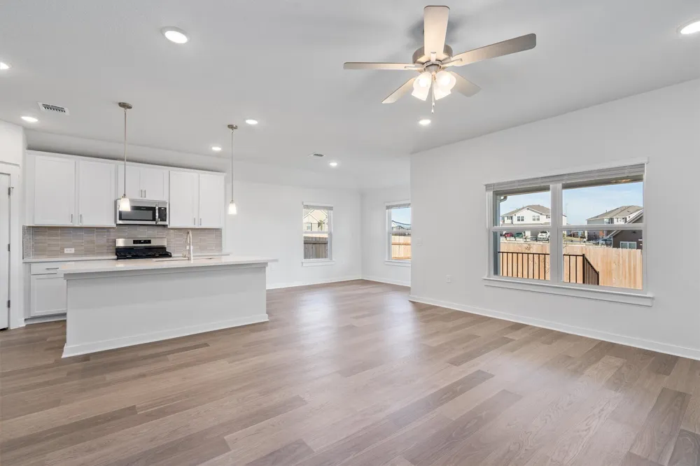 15204 Purple Drop Cove Del Valle, TX 78617