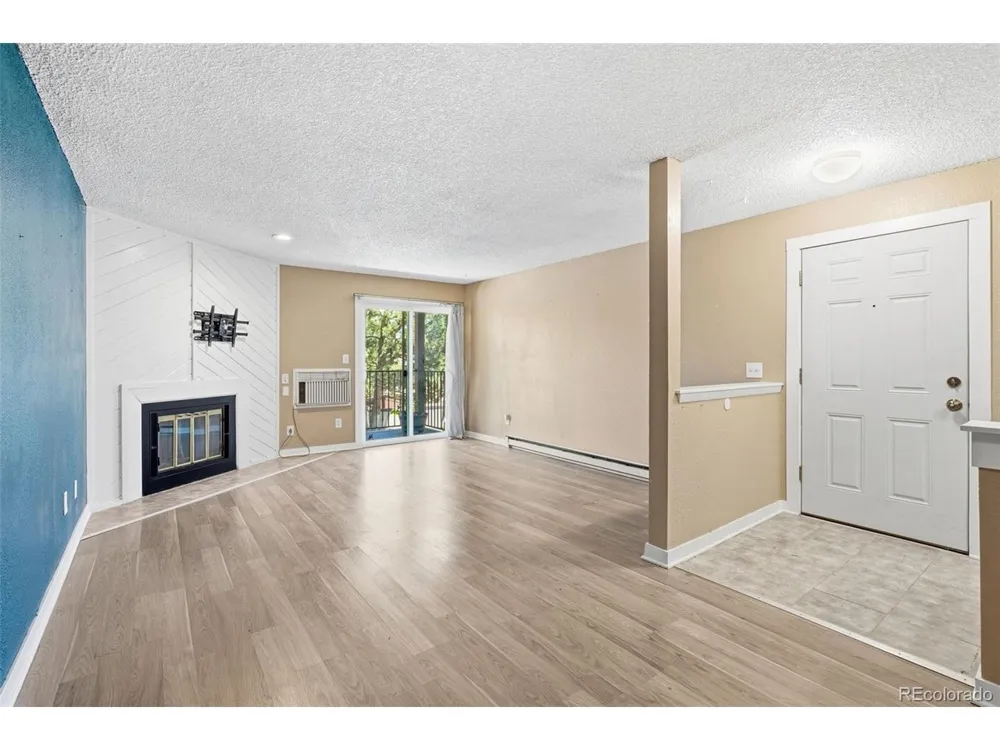 2280 S Oswego Way #201 Aurora, CO 80014