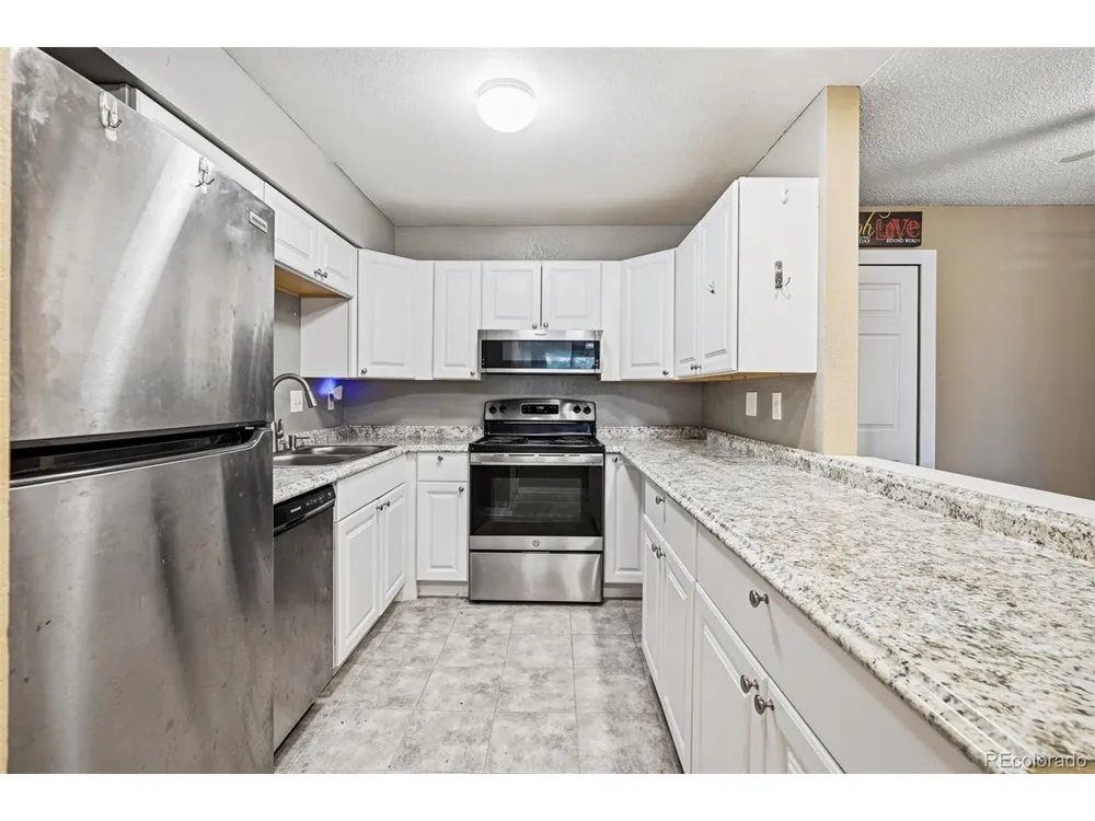 2280 S Oswego Way #201 Aurora, CO 80014
