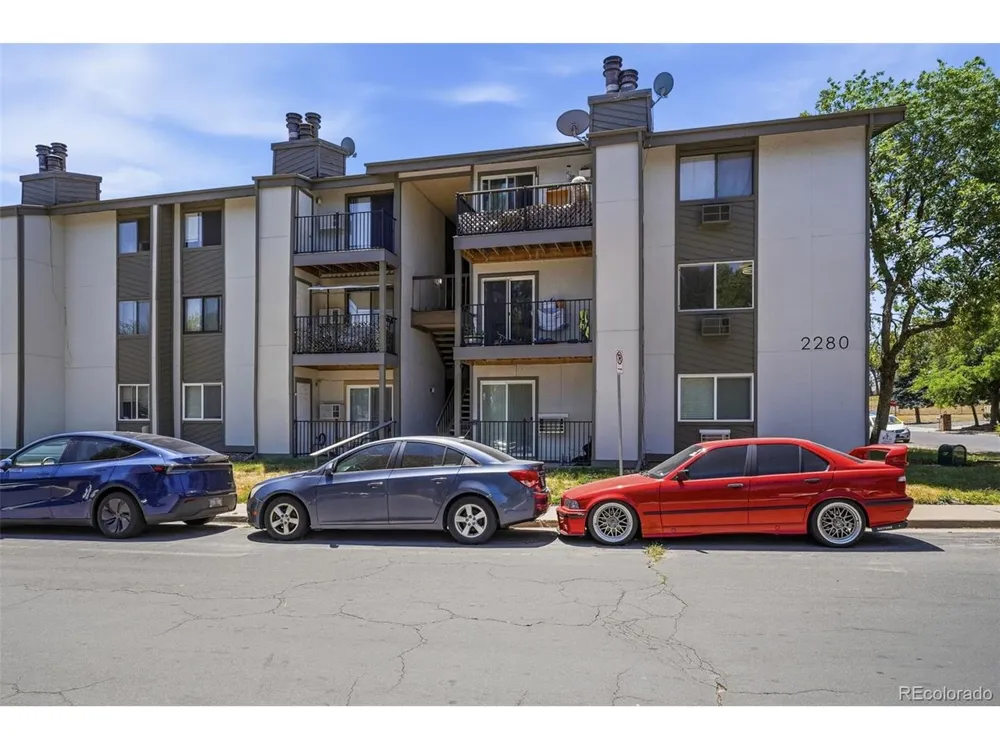 2280 S Oswego Way #201 Aurora, CO 80014