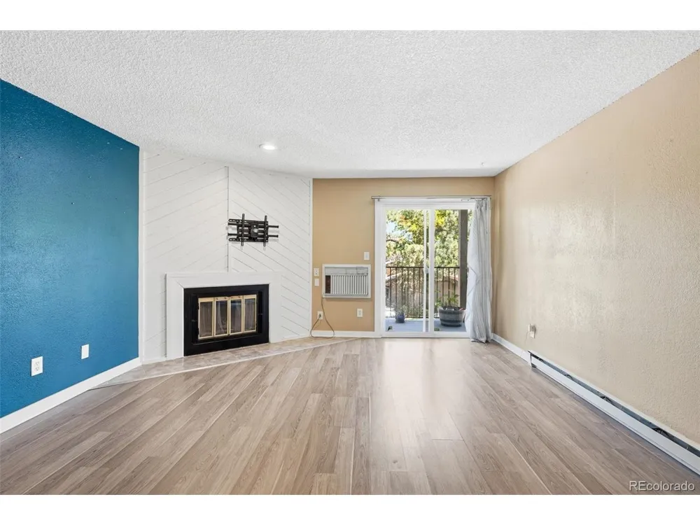 2280 S Oswego Way #201 Aurora, CO 80014