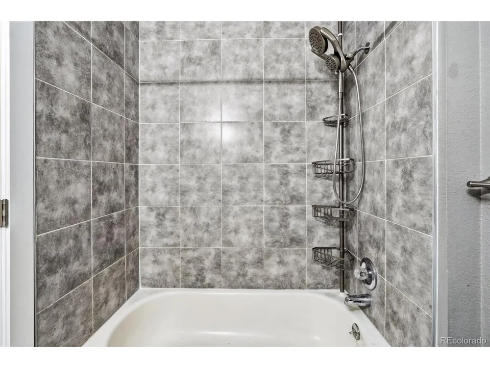 2280 S Oswego Way #201 Aurora, CO 80014