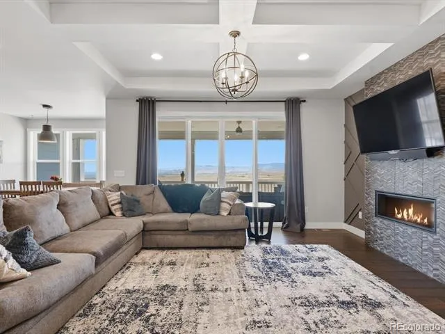 18582 W 87th Avenue Arvada, CO 80007