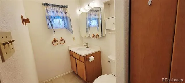 526 Barnes Avenue La Junta, CO 81050