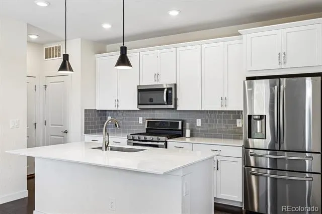 7608 S Zante Court Aurora, CO 80016