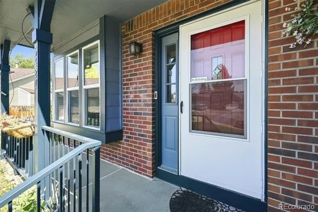 9427 W Nichols Place Littleton, CO 80128