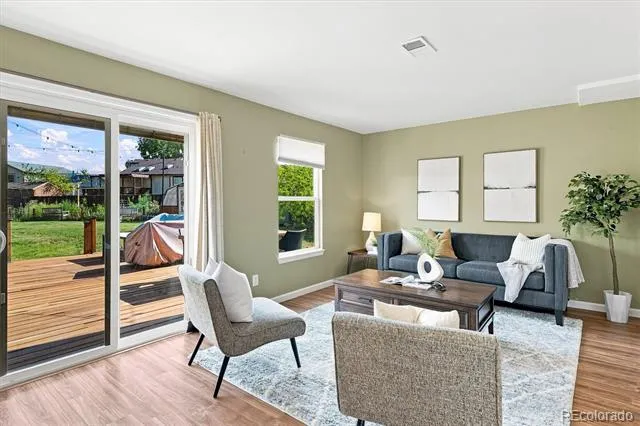 9427 W Nichols Place Littleton, CO 80128