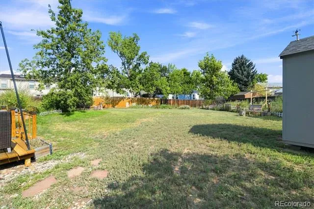 9427 W Nichols Place Littleton, CO 80128