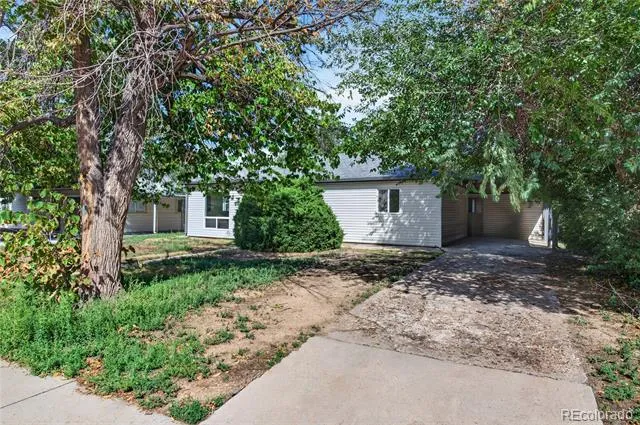 1160 Vaughn Street Aurora, CO 80011
