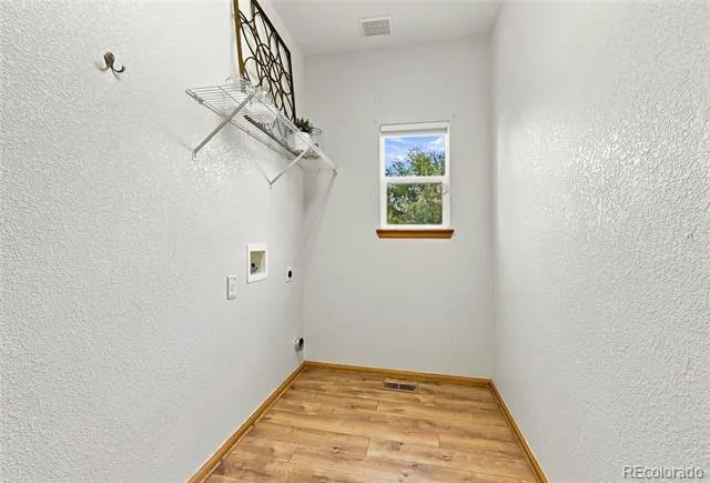 4896 S Himalaya Court Aurora, CO 80015