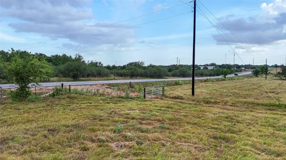 2171 E Highway 237 Round Top, TX 78954