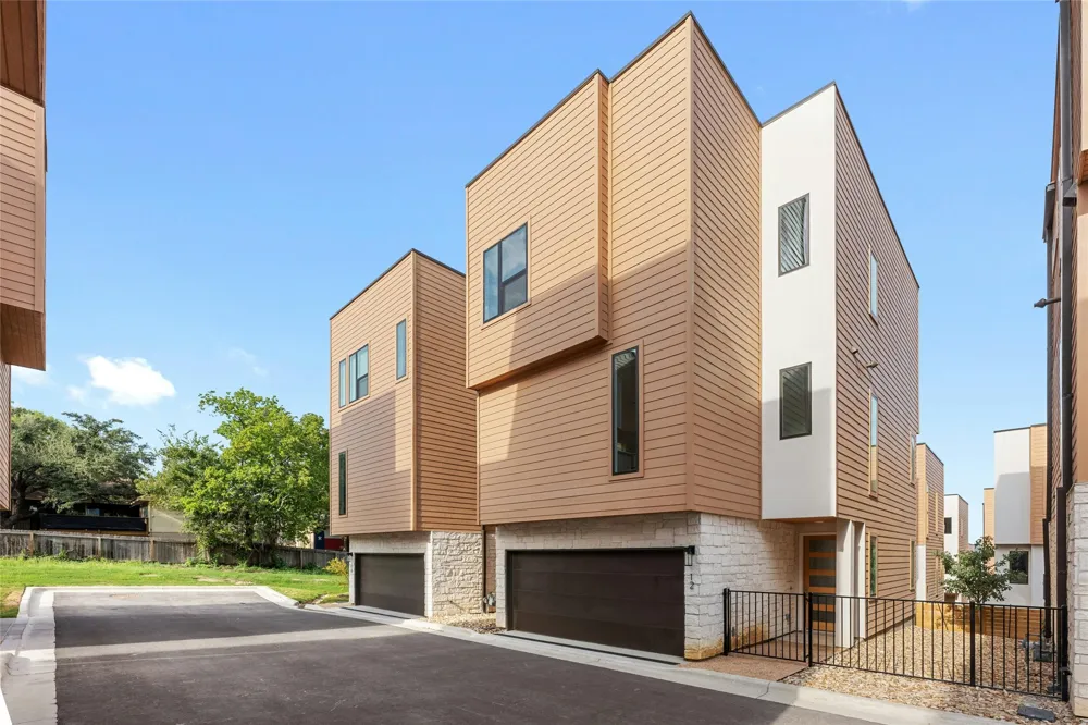6821 Wolfcreek Pass #12 Austin, TX 78749