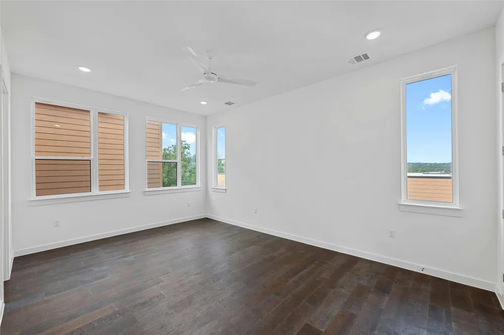 6821 Wolfcreek Pass #12 Austin, TX 78749
