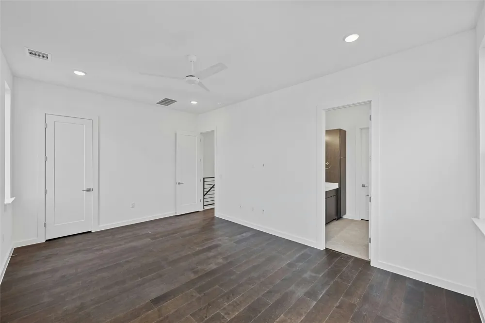 6821 Wolfcreek Pass #12 Austin, TX 78749