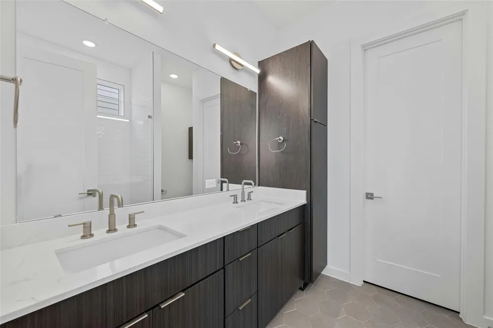 6821 Wolfcreek Pass #12 Austin, TX 78749