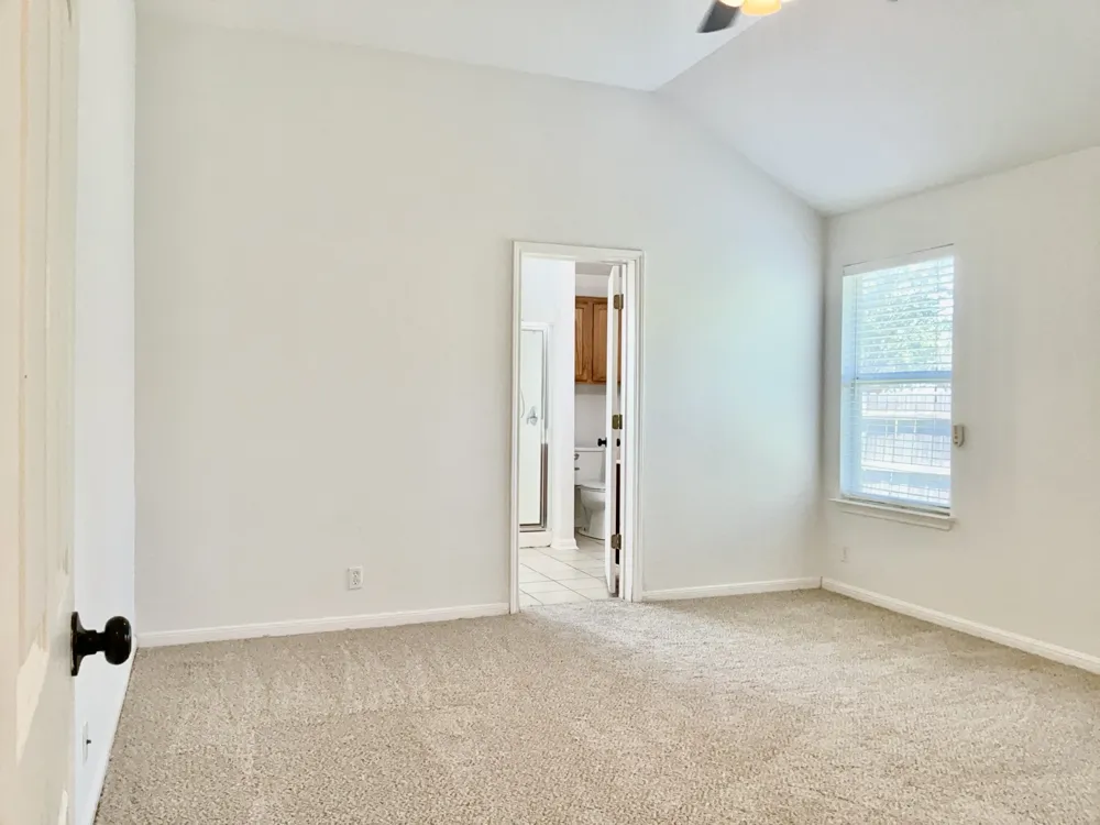 706 Stewart Drive Hutto, TX 78634