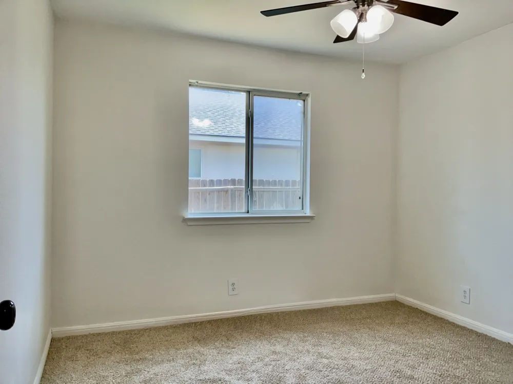 706 Stewart Drive Hutto, TX 78634