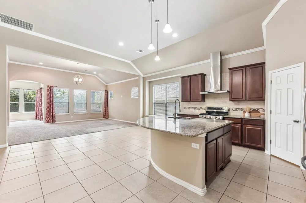 640 Loma Cedro Bend Leander, TX 78641