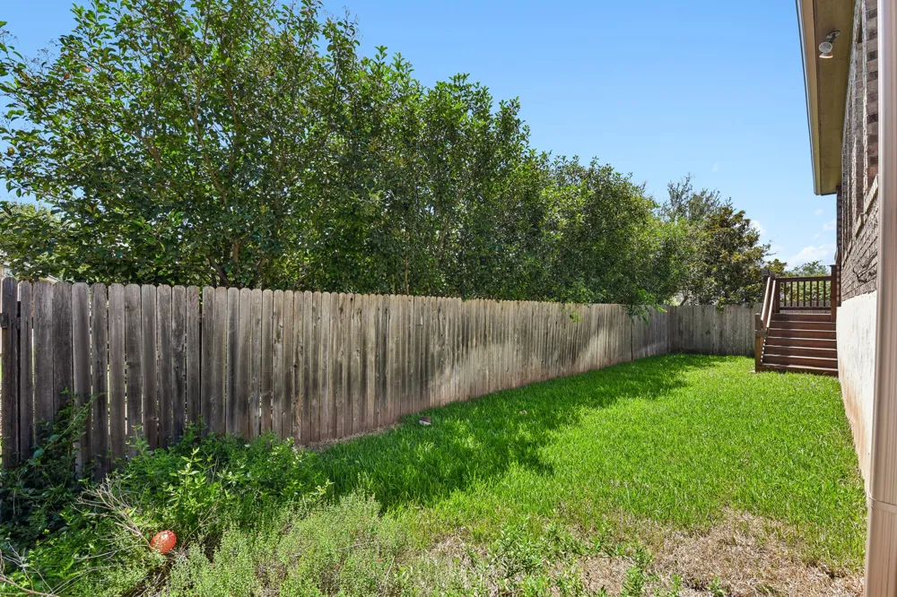 640 Loma Cedro Bend Leander, TX 78641