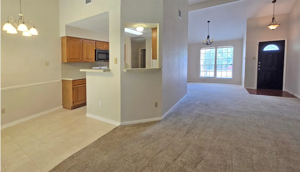 2124 Surrender Avenue Austin, TX 78728