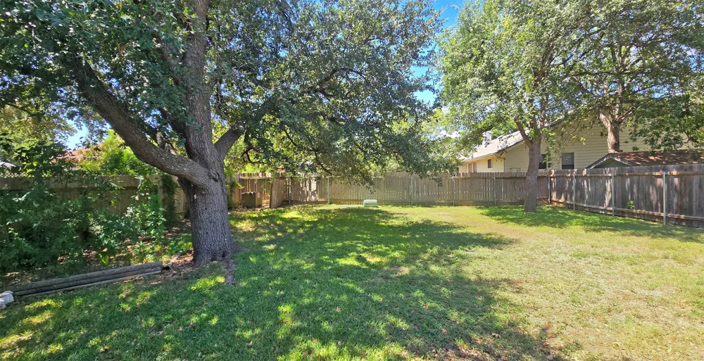 2124 Surrender Avenue Austin, TX 78728