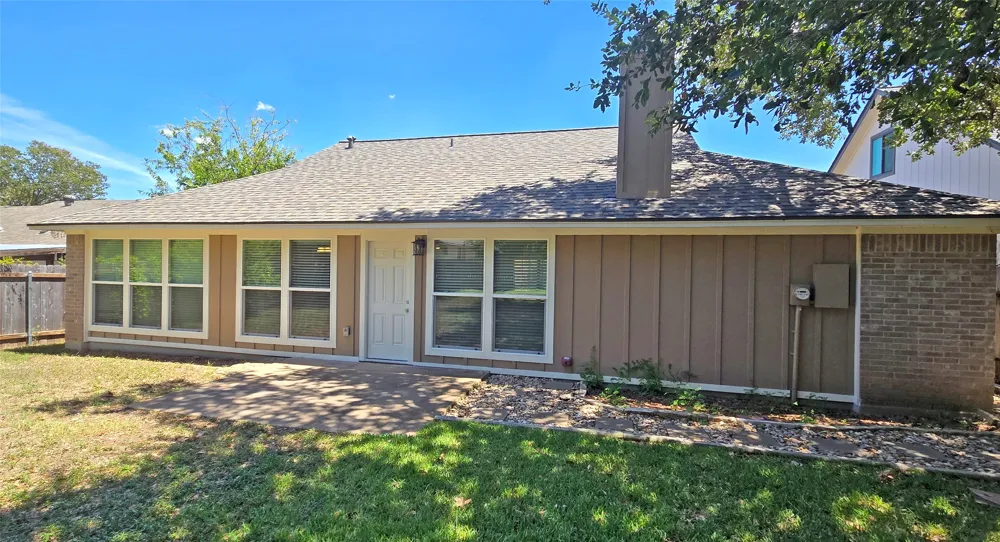 2124 Surrender Avenue Austin, TX 78728
