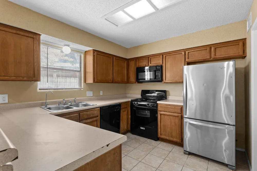 1001 Tamra Cove Round Rock, TX 78681