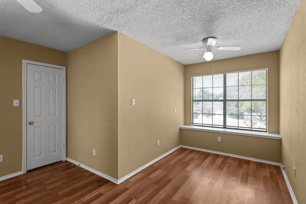1001 Tamra Cove Round Rock, TX 78681