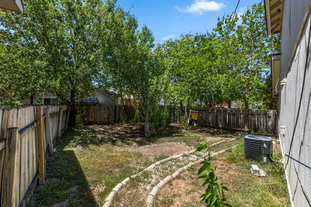 1001 Tamra Cove Round Rock, TX 78681