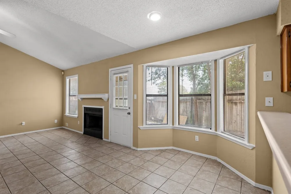 1001 Tamra Cove Round Rock, TX 78681