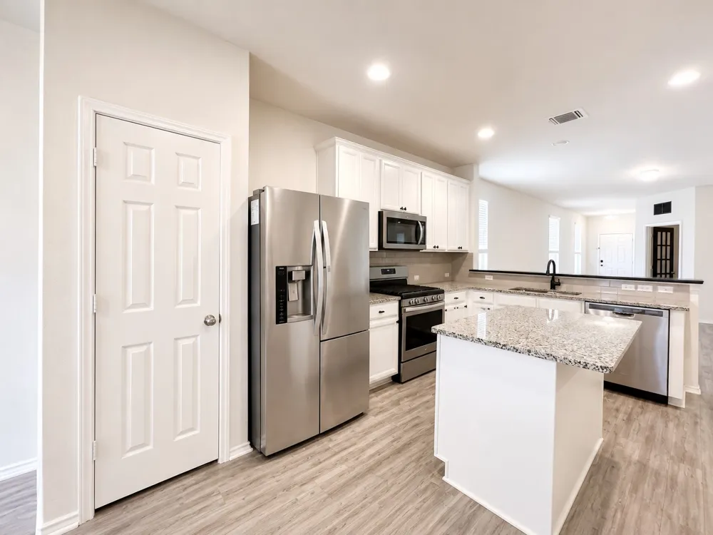 220 Pepperbark Loop Buda, TX 78610