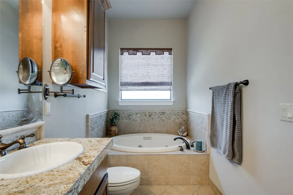 404 Bendito Way Marble Falls, TX 78654