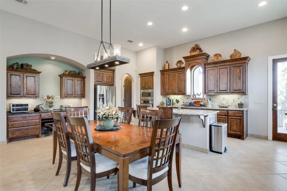 404 Bendito Way Marble Falls, TX 78654