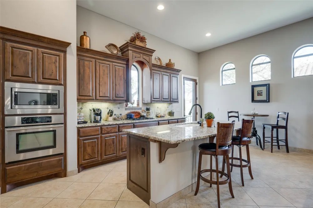 404 Bendito Way Marble Falls, TX 78654