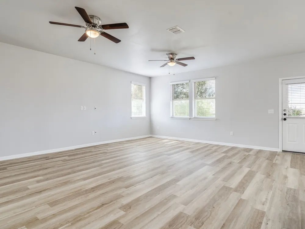 424 Wapiti Road Buda, TX 78610