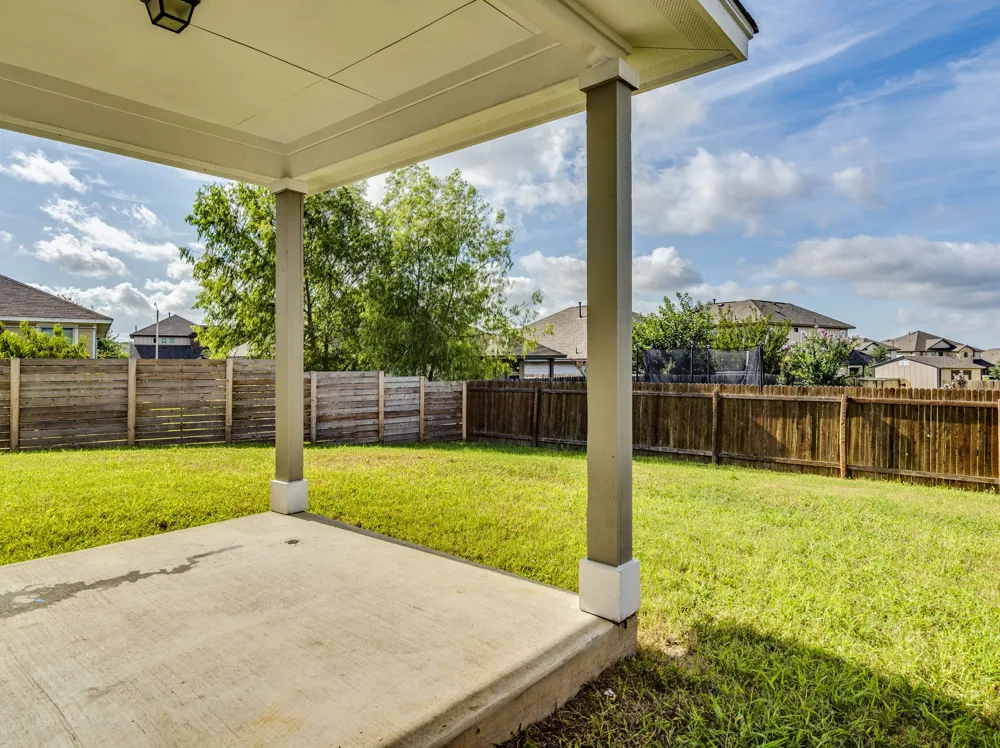 424 Wapiti Road Buda, TX 78610