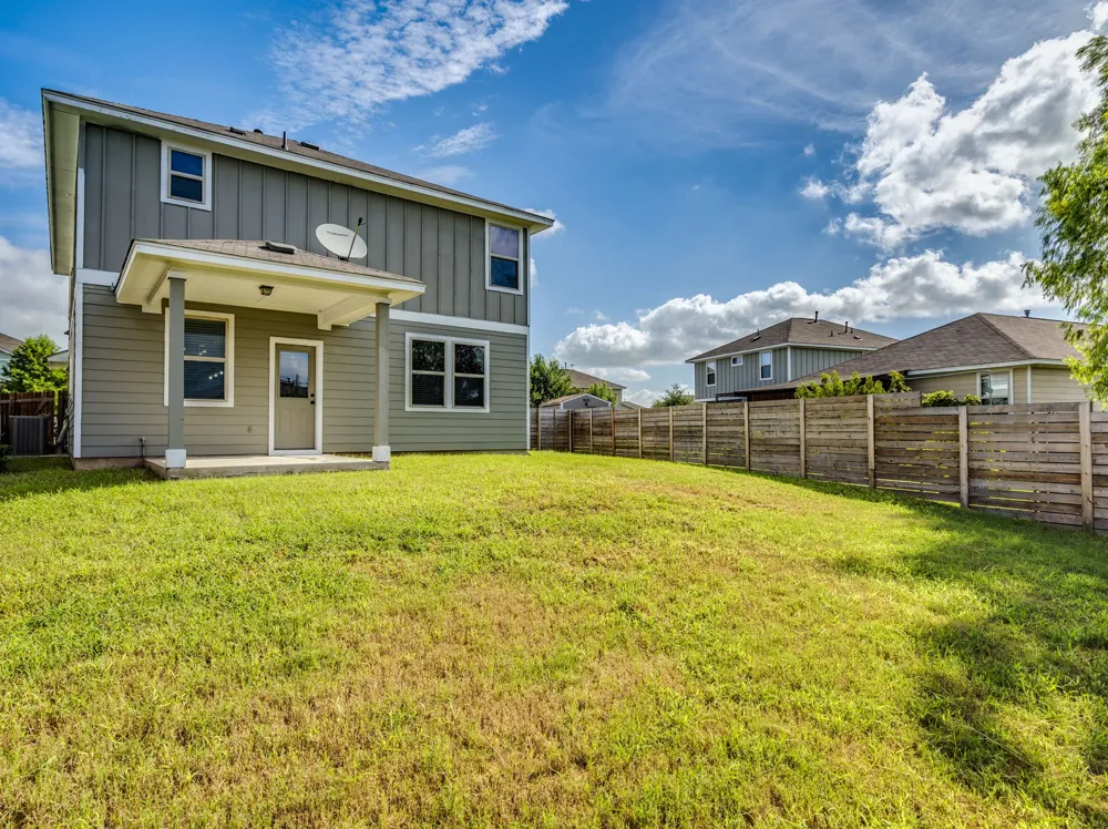 424 Wapiti Road Buda, TX 78610