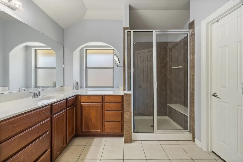 212 Lismore Street Hutto, TX 78634