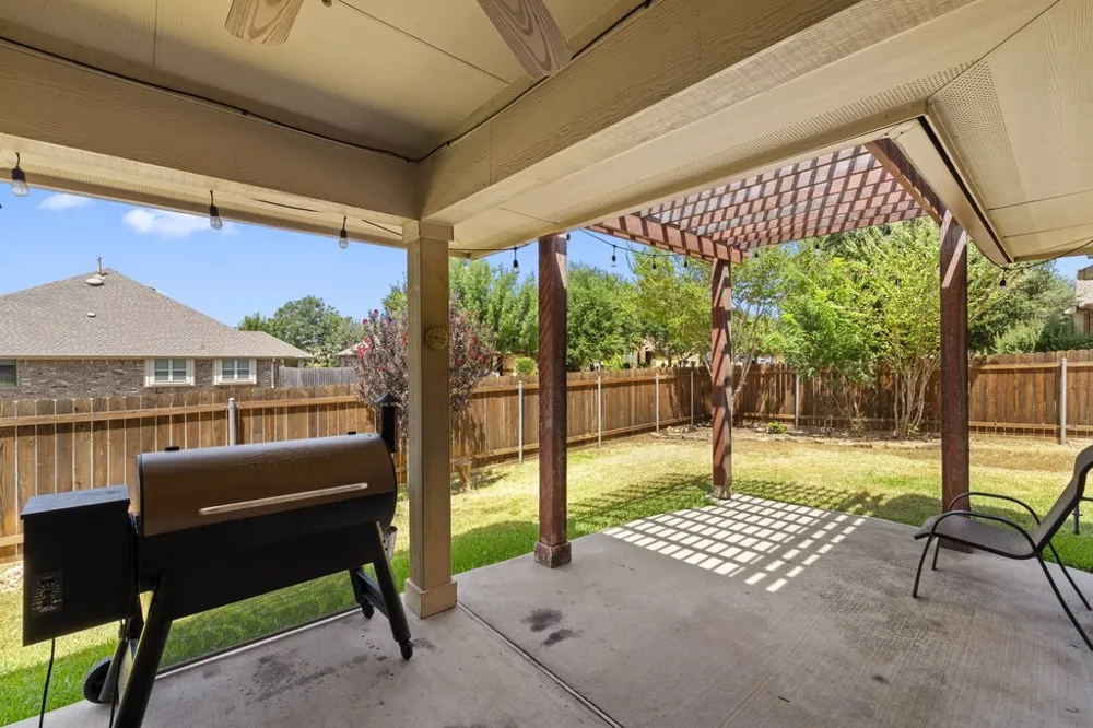 212 Lismore Street Hutto, TX 78634