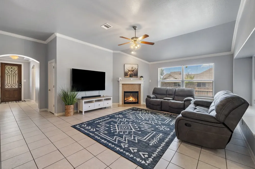 212 Lismore Street Hutto, TX 78634