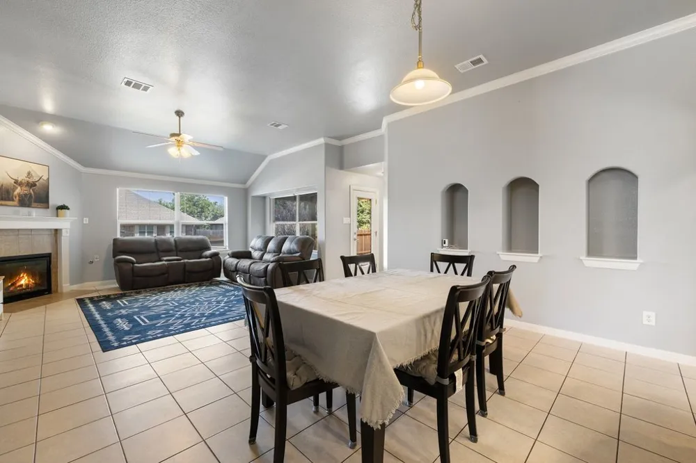 212 Lismore Street Hutto, TX 78634