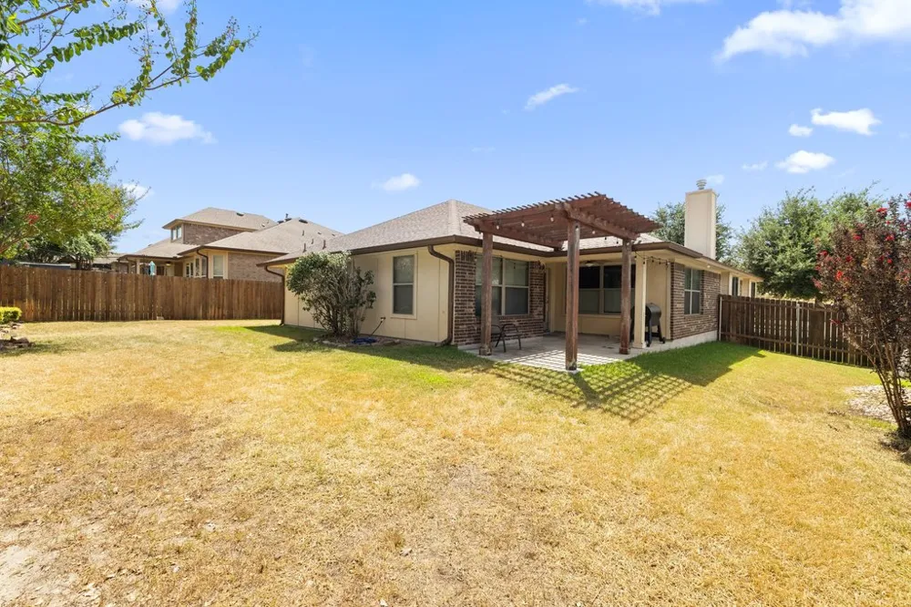 212 Lismore Street Hutto, TX 78634