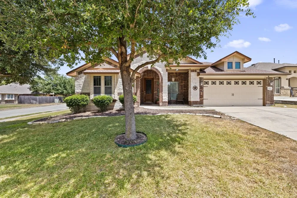 212 Lismore Street Hutto, TX 78634
