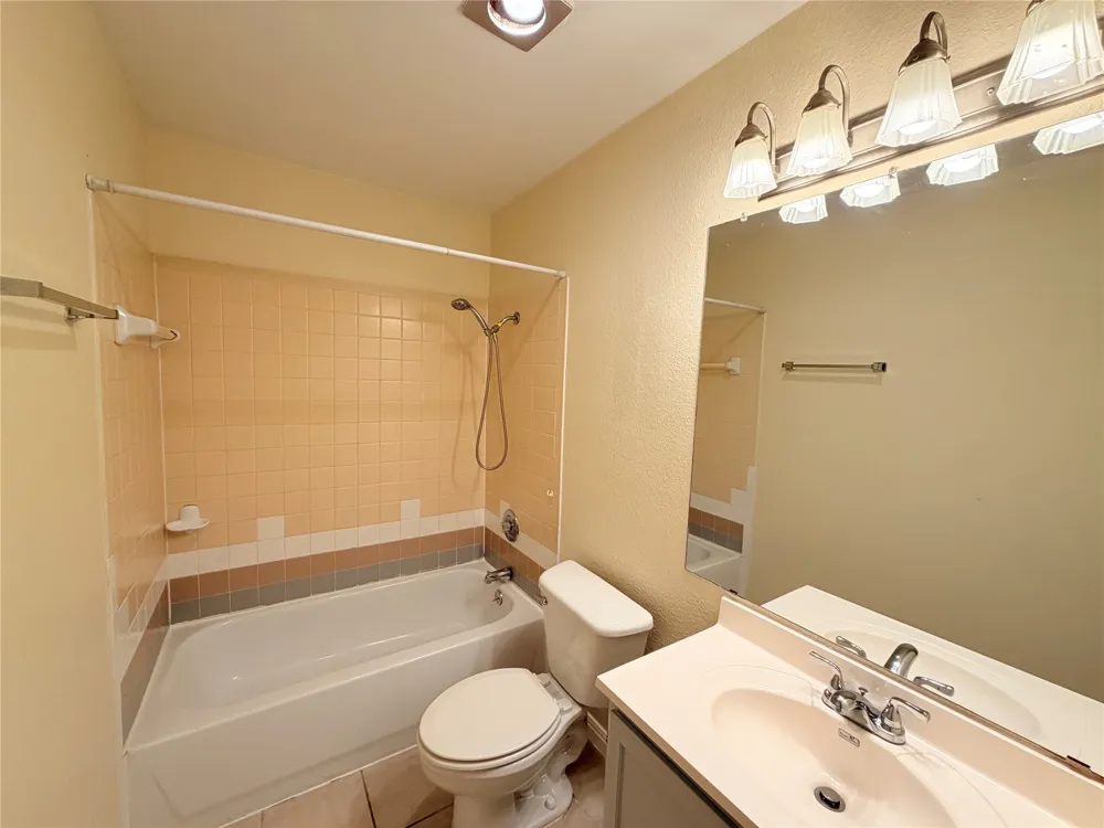 8801 Schick Road #C Austin, TX 78729