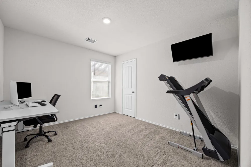 325 Granary Drive Uhland, TX 78640