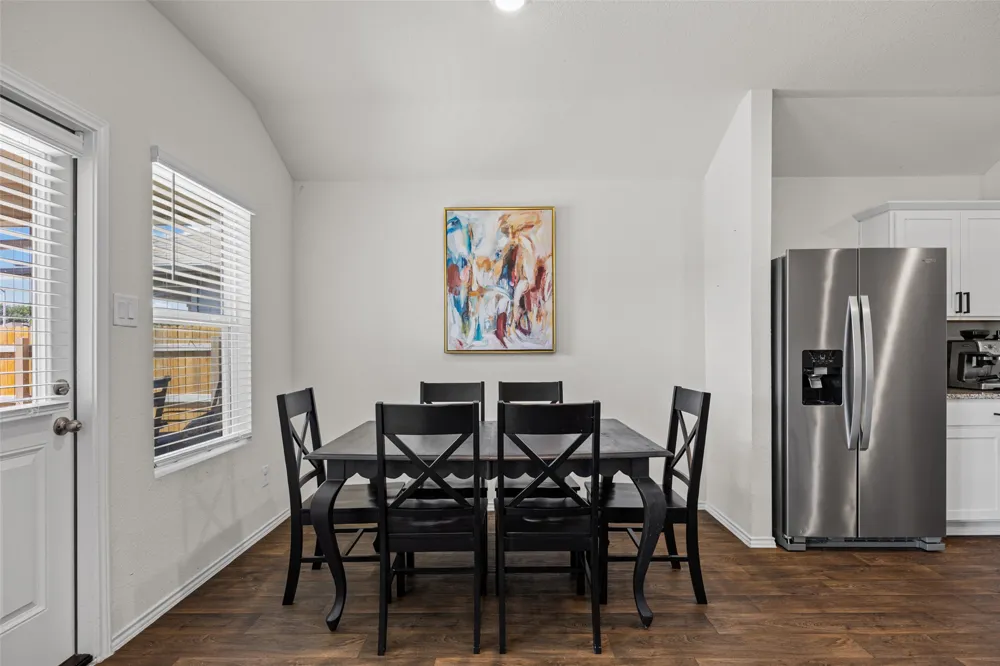 325 Granary Drive Uhland, TX 78640