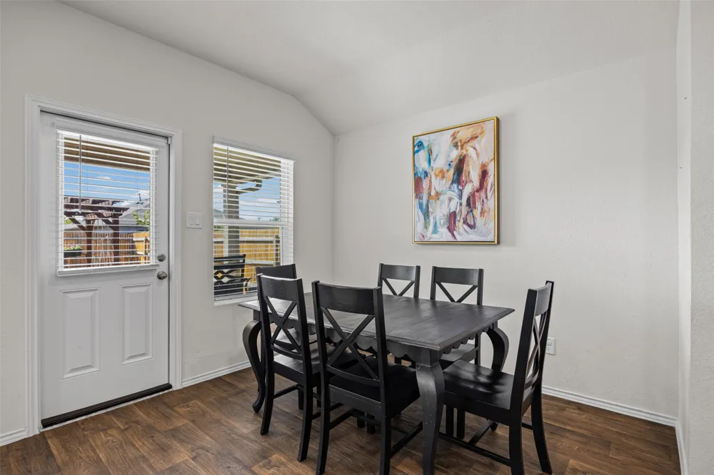325 Granary Drive Uhland, TX 78640